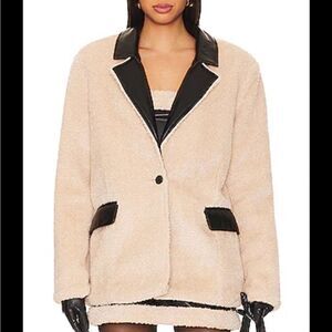 WeWoreWhat Womens Faux Fur Blazer in Ivory & Black